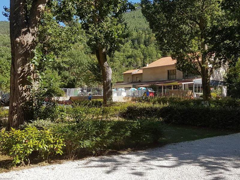 Le Moulin Du Pont D'Alies Hotel Axat ภายนอก รูปภาพ